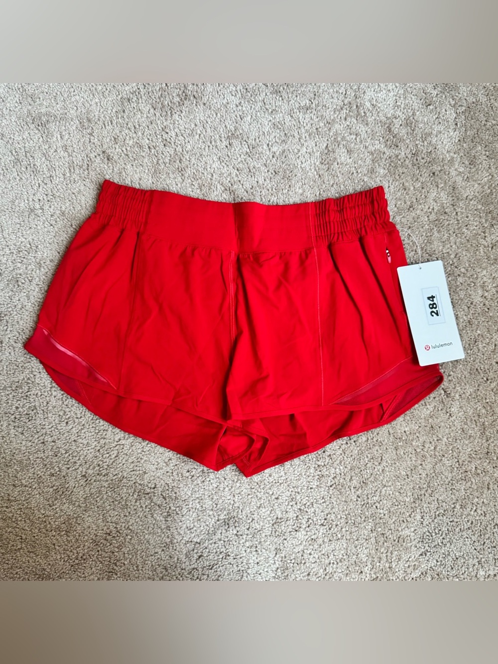 *Lululemon Hotty Hot HR Short 2.5” Lined
Size 12